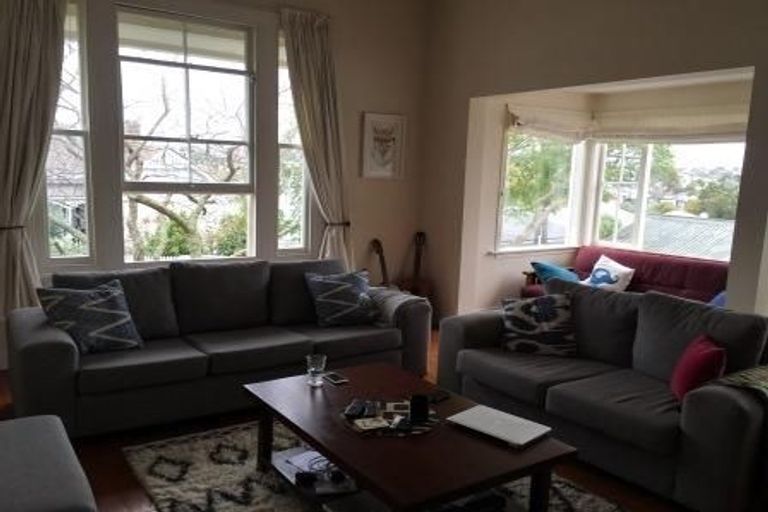 Photo of property in 5a Hector Street, Petone, Lower Hutt, 5012