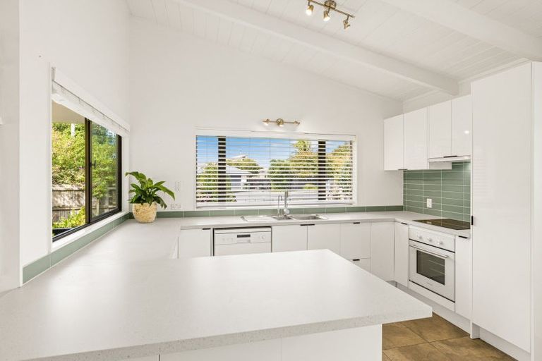 Photo of property in 27 Point Wells Road, Point Wells, Warkworth, 0986