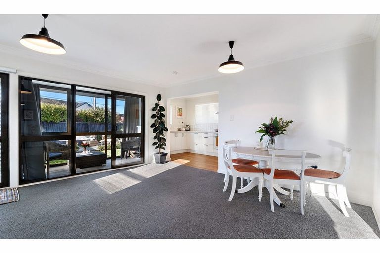 Photo of property in 15 Gambia Street, Papanui, Christchurch, 8053