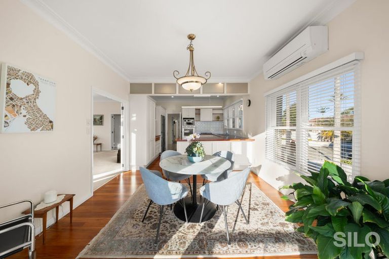 Photo of property in 1/248 Hurstmere Road, Takapuna, Auckland, 0622