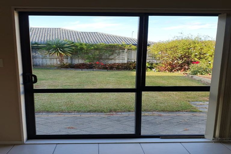 Photo of property in 14 Shankill Place, East Tamaki, Auckland, 2013