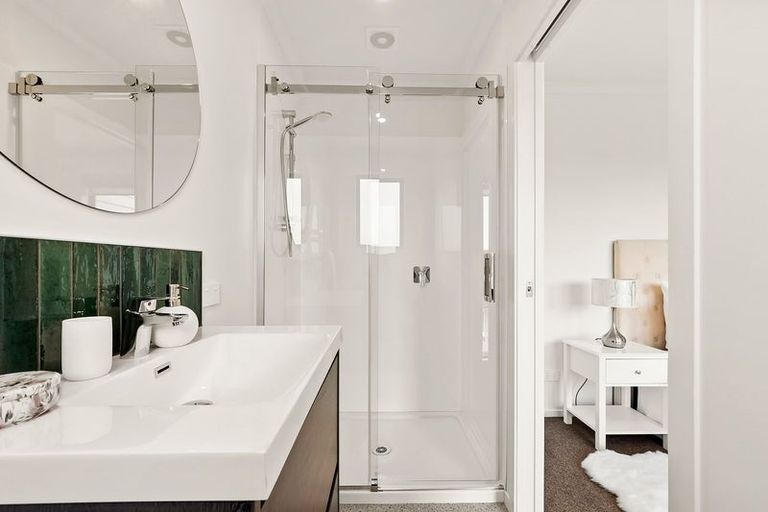 Photo of property in 30a Russell Road, Manurewa, Auckland, 2102