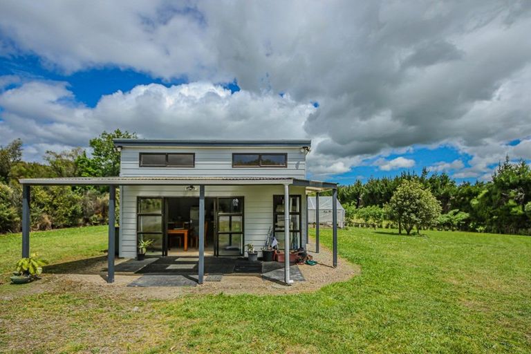 Photo of property in 119 Engles Road, Shannon, 4821