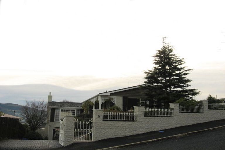 Photo of property in 5 Leary Street, Kenmure, Dunedin, 9011