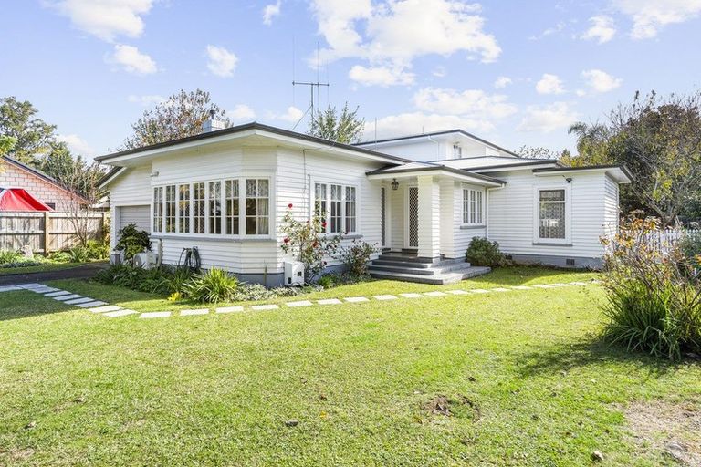 Photo of property in 14 Queen Street, Cambridge, 3434