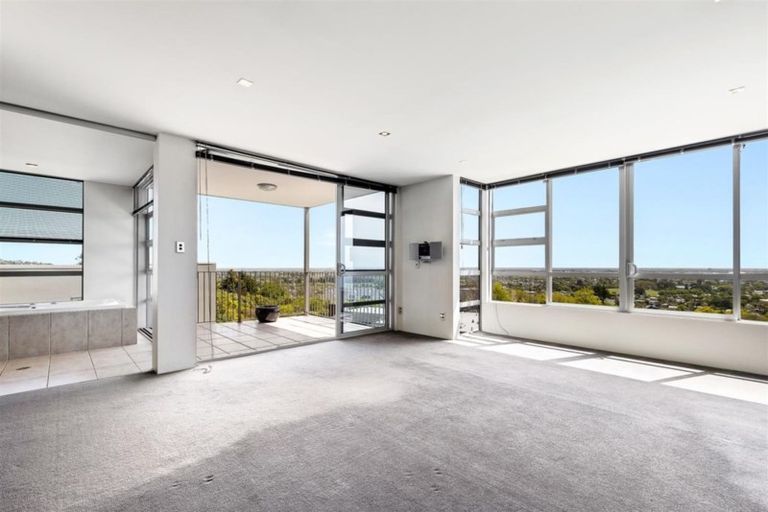 Photo of property in 39a Bengal Drive, Cashmere, Christchurch, 8022