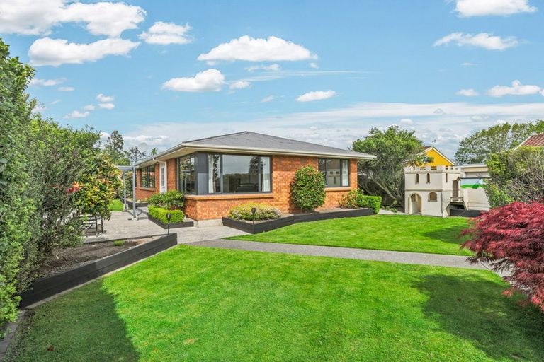 Photo of property in 780 Main North Road, Belfast, Christchurch, 8051