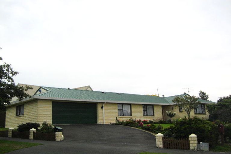 Photo of property in 81 Walton Park Avenue, Fairfield, Dunedin, 9018