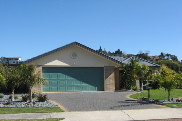 Photo of property in 15 The Fairway, Whakatane, 3120