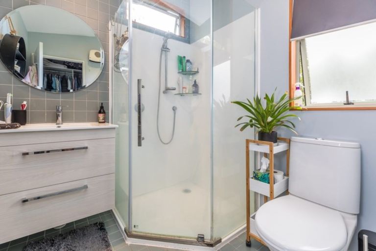 Photo of property in 7 Tipau Street, Torbay, Auckland, 0630