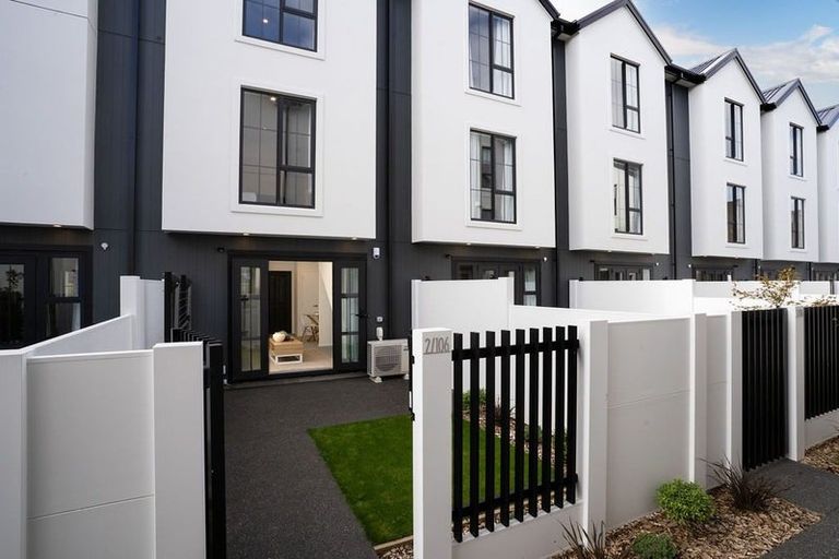 Photo of property in 3/106 Peterborough Street, Christchurch Central, Christchurch, 8013