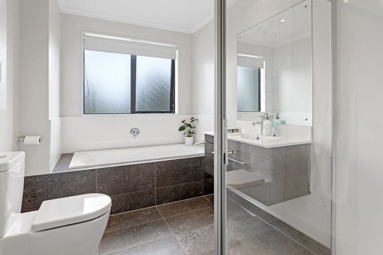 Photo of property in 93 Buckley Avenue, Hobsonville, Auckland, 0616