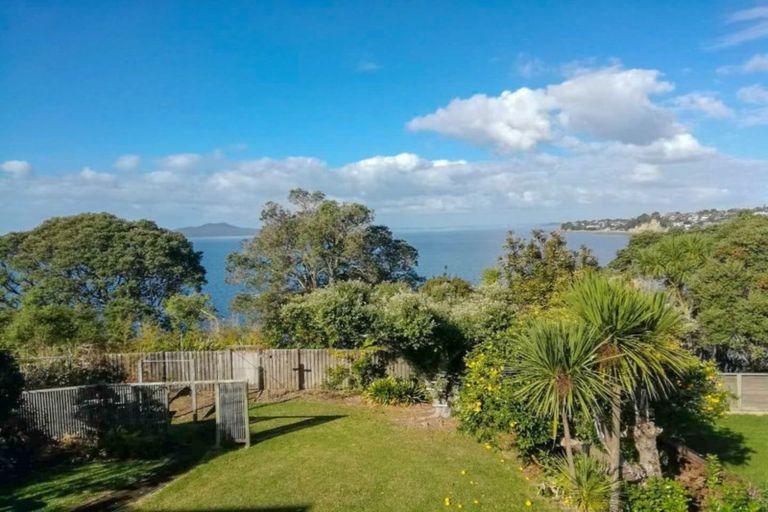 Photo of property in 13 Churchill Road, Murrays Bay, Auckland, 0630