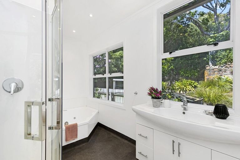 Photo of property in 53 Wilton Road, Wilton, Wellington, 6012