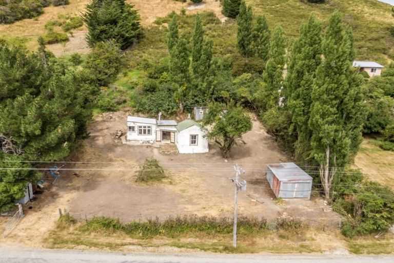 Photo of property in 1634 Loop Road, Saint Bathans, 9386