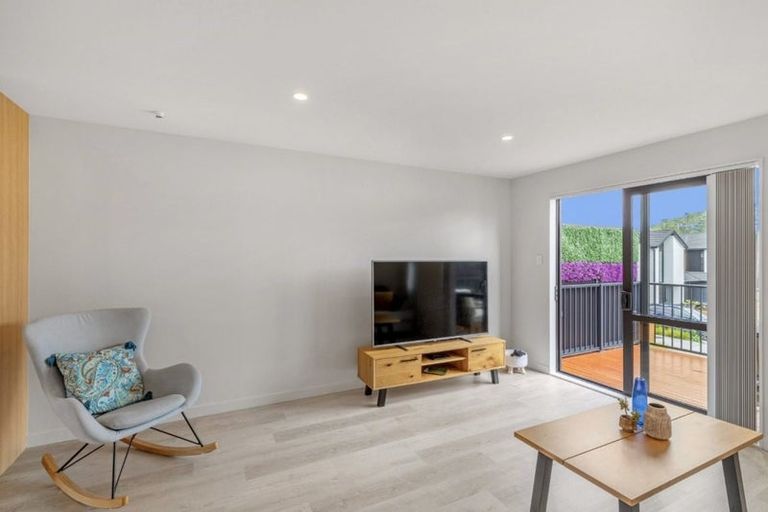 Photo of property in 12 Parenga Lane, Kumeu, 0810