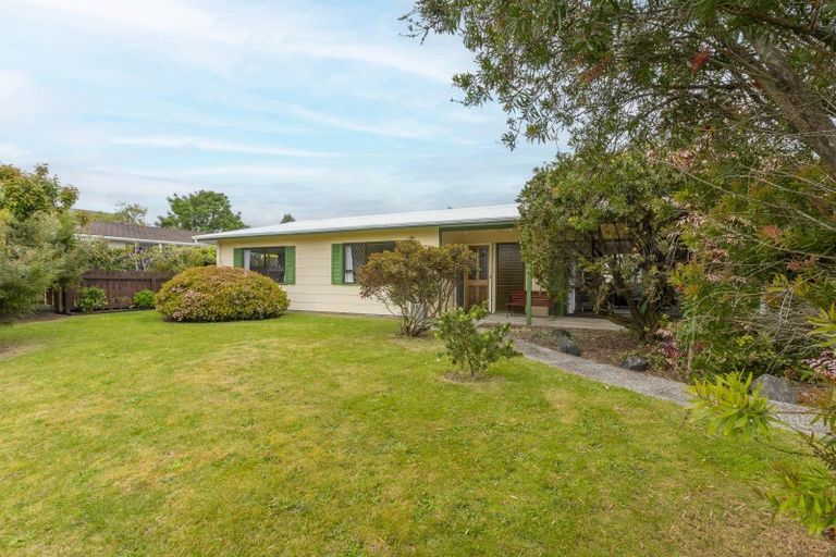 Photo of property in 51 Andrew Street, Waikanae, 5036