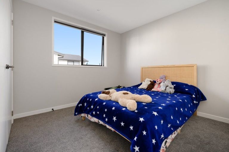 Photo of property in 1 Harp Place, Papamoa, 3118