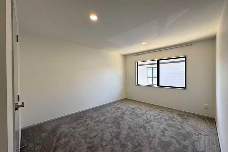 Photo of property in 14a Grove Lane, Pakuranga, Auckland, 2010