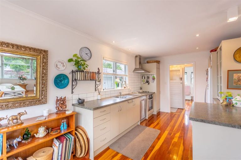 Photo of property in 18 Menin Road, Onekawa, Napier, 4110