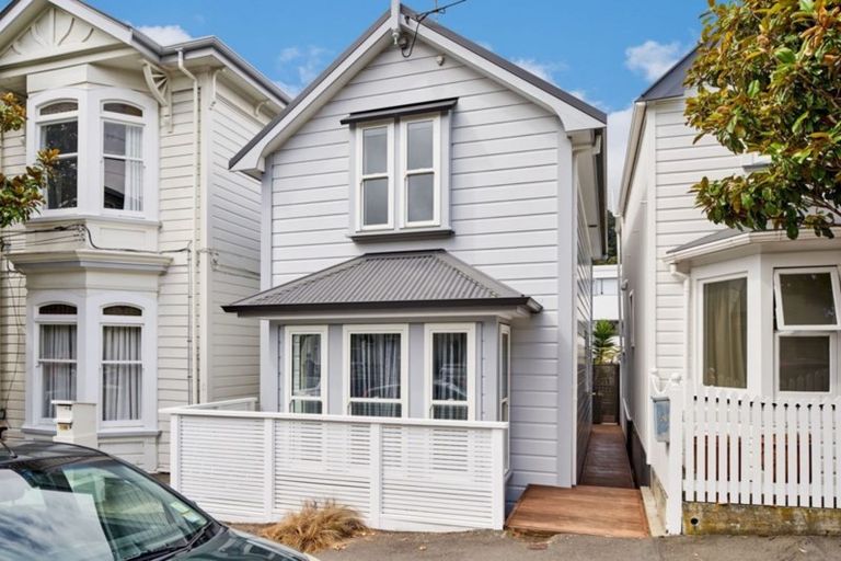 Photo of property in 63 Brougham Street, Mount Victoria, Wellington, 6011