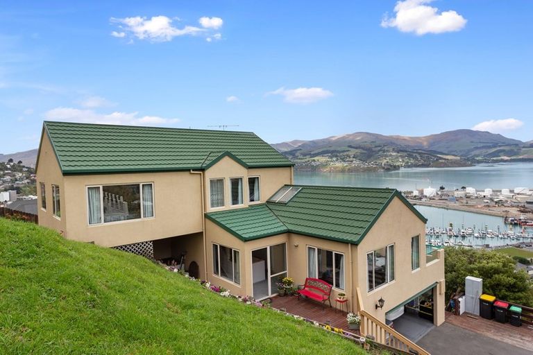 Photo of property in 16 Dudley Road, Lyttelton, 8082