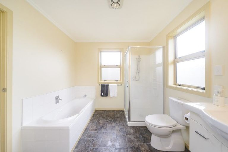 Photo of property in 7 Angelina Way, Kelvin Grove, Palmerston North, 4414