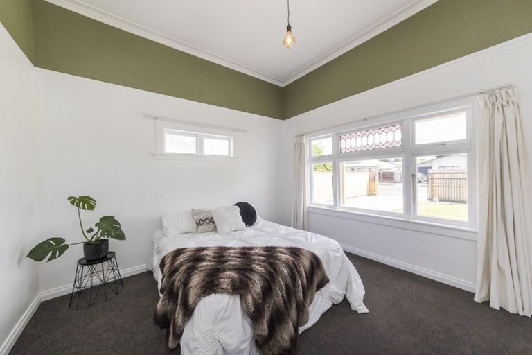 Photo of property in 1 Sandilands Street, Feilding, 4702