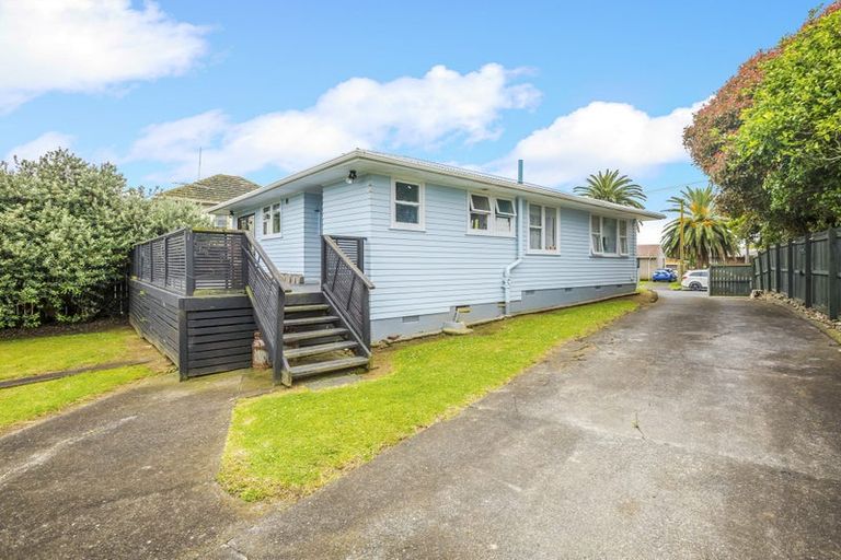 Photo of property in 13 Sandra Avenue, Otara, Auckland, 2023