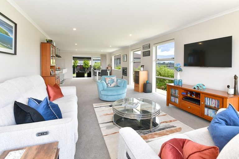 Photo of property in 24 Discovery Drive, Gulf Harbour, Whangaparaoa, 0930