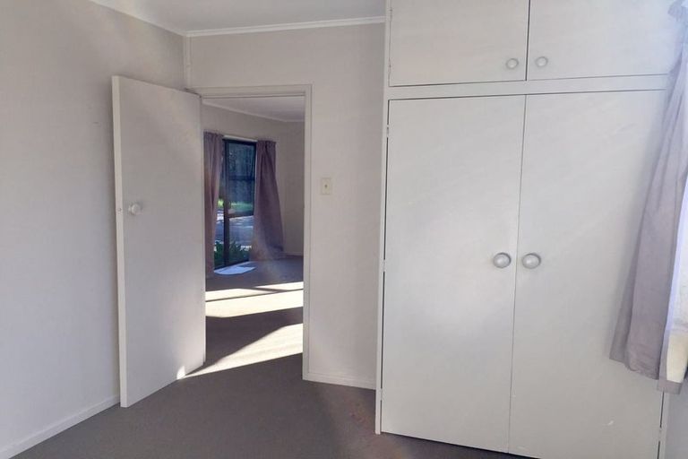 Photo of property in 21a Page Point, Mellons Bay, Auckland, 2014