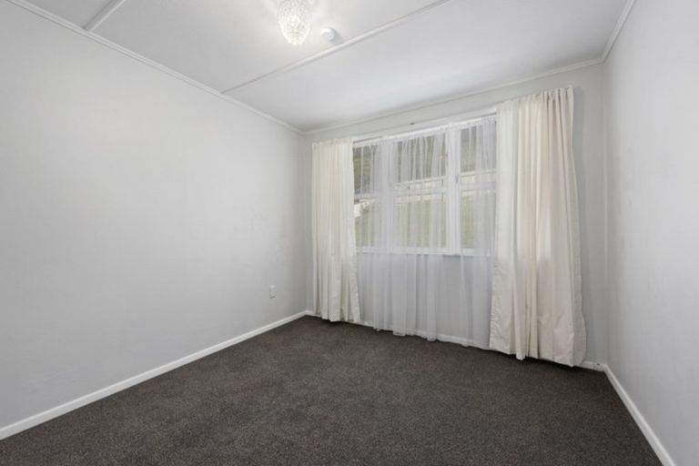 Photo of property in 14 Logie Street, Stokes Valley, Lower Hutt, 5019