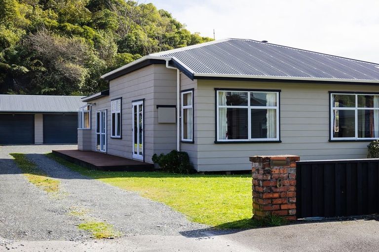 Photo of property in 6 Blackmore Street, Greymouth, 7805