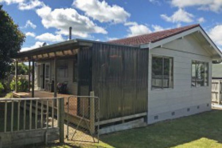 Photo of property in 127 Guy Street, Dannevirke, 4930
