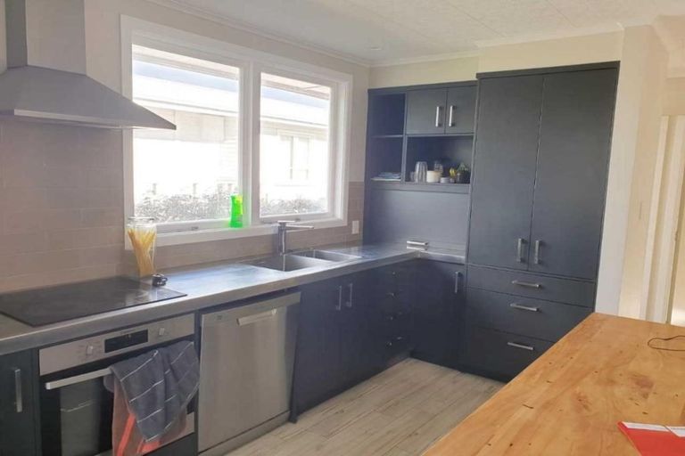 Photo of property in 10 Upham Street, Havelock North, 4130