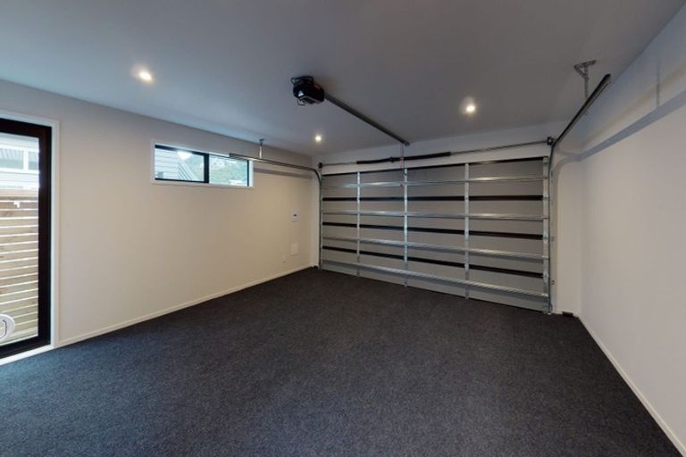 Photo of property in 122 Silverstream Road, Crofton Downs, Wellington, 6035