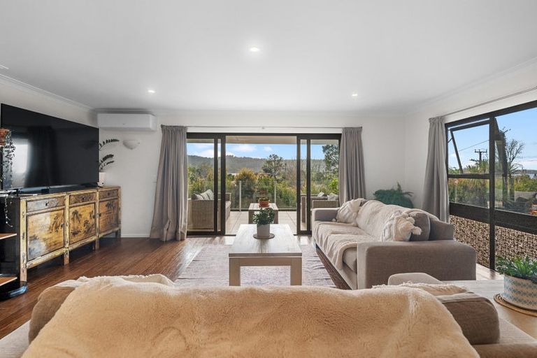 Photo of property in 53 Okura River Road, Okura, Albany, 0792