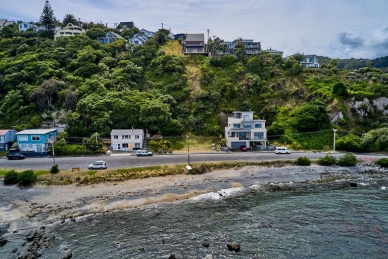 Photo of property in 74 Moana Road, Plimmerton, Porirua, 5026