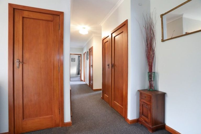 Photo of property in 14 Kensington Road, Marton, 4710