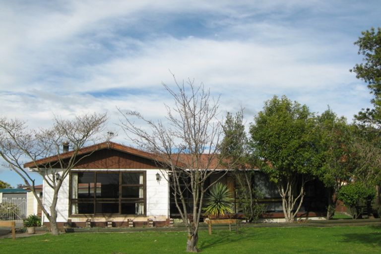 Photo of property in 27 Sutton Avenue, Clive, 4102