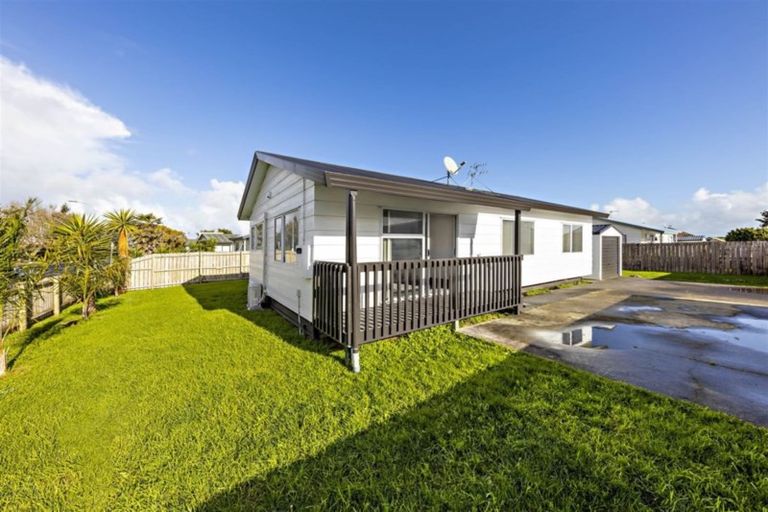 Photo of property in 1/38 Barneys Farm Road, Clendon Park, Auckland, 2103