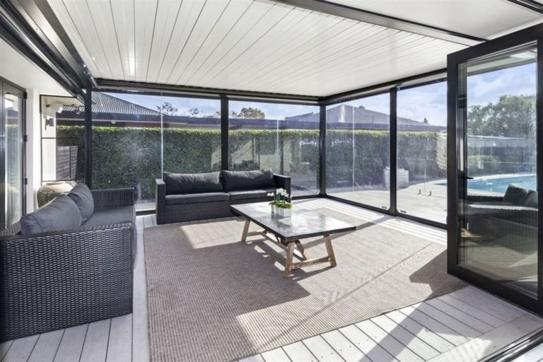 Photo of property in 10 Penhelig Place, Burnside, Christchurch, 8053