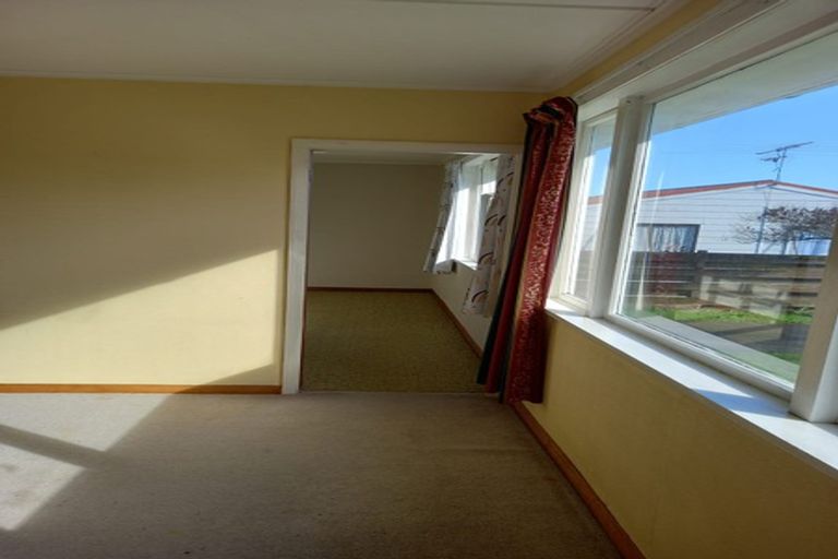 Photo of property in 55 Strand Crescent, Naenae, Lower Hutt, 5011