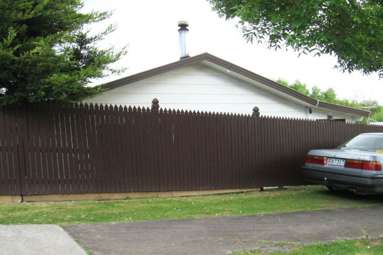 Photo of property in 15 Malaspina Place, Papatoetoe, Auckland, 2025