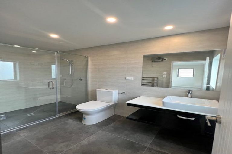 Photo of property in 8c Bunnythorpe Road, Papakura, 2110