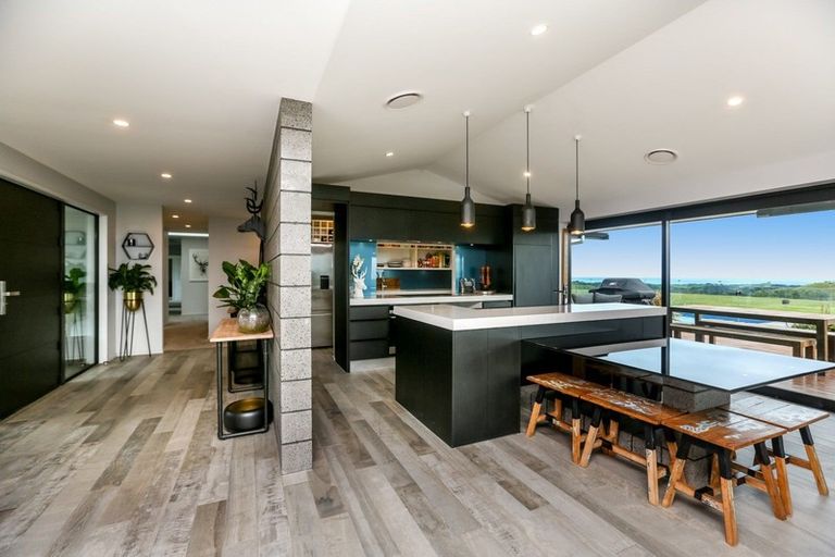 Photo of property in 588 Barrett Road, Hurworth, New Plymouth, 4371