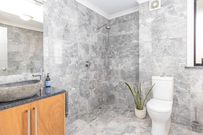 Photo of property in 79b Golf Road, Paraparaumu Beach, Paraparaumu, 5032