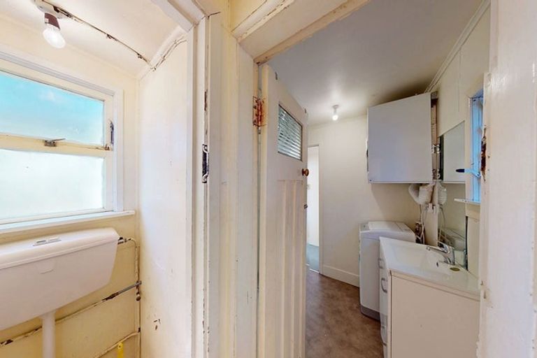 Photo of property in 23 Wilson Street, Newtown, Wellington, 6021