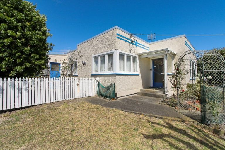 Photo of property in 16 Seabury Avenue, Foxton Beach, Foxton, 4815
