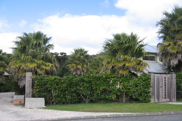 Photo of property in 26 Heather Street, Mangawhai Heads, Mangawhai, 0505